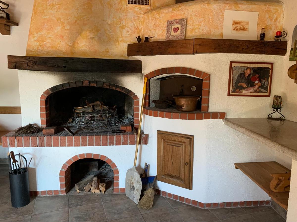 Skerlj Wine Estate Guest House Tomaj Bagian luar foto