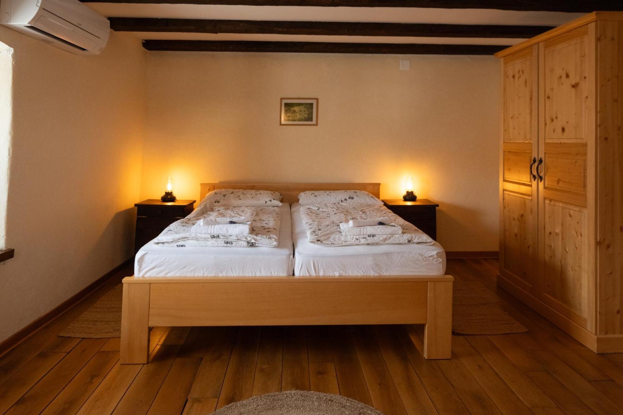 Skerlj Wine Estate Guest House Tomaj Bagian luar foto